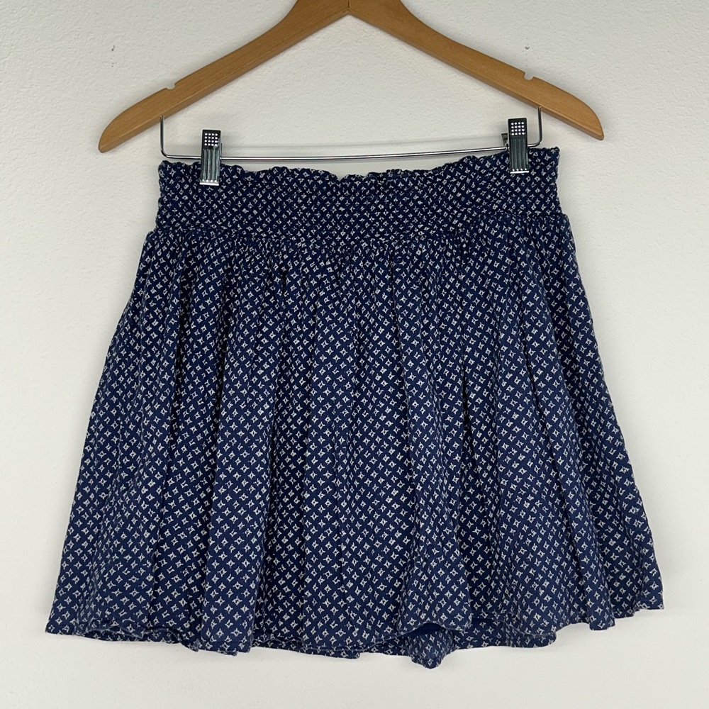 Old Navy Blue Patterned Women's Skirt size medium